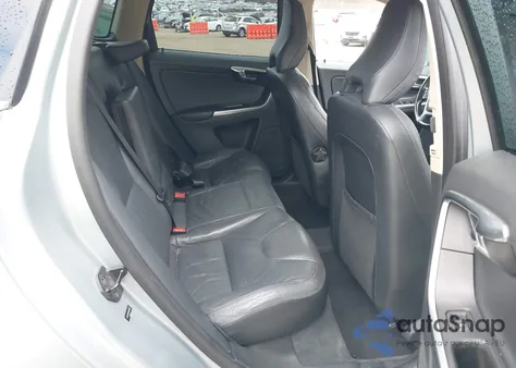 2013 Volvo Xc60 3.2/3.2 Platinum/3.2 Premier/3.2 Premier Plus from USA, damaged, VIN YV4952DZ8D2404362